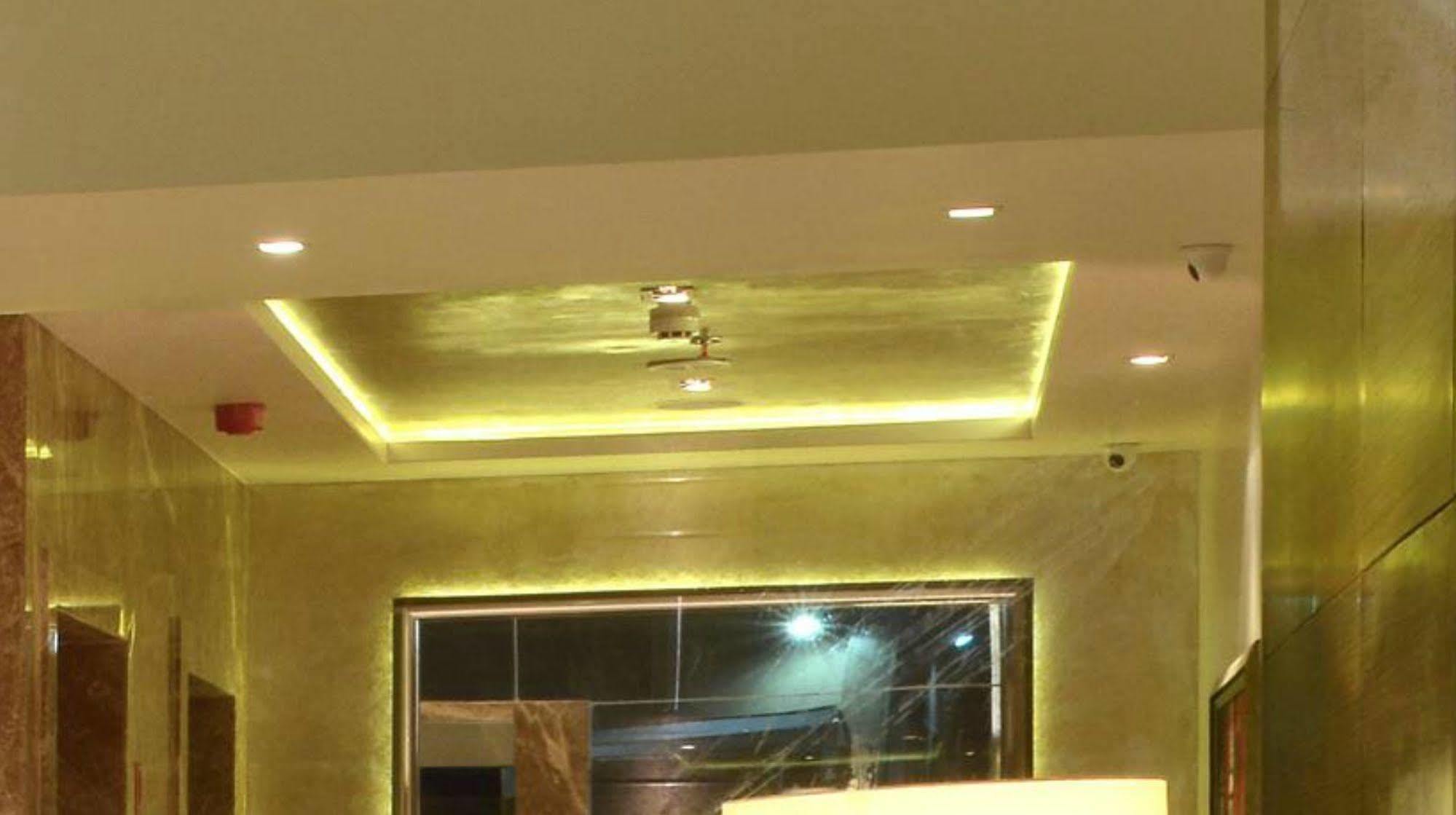 Residency Sarovar Portico Mumbai  Buitenkant foto