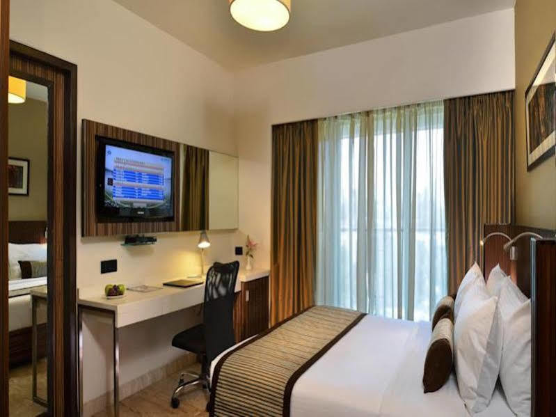 Residency Sarovar Portico Mumbai  Buitenkant foto