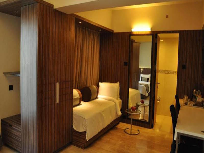 Residency Sarovar Portico Mumbai  Buitenkant foto
